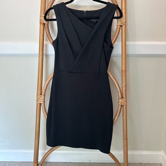Mint Condition Topshop Black Asymmetrical Knit Bodycon Dress - Picture 1 of 3